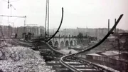 Die Dokumentation erzählt die faszinierende Entwicklung der Wiener Infrastruktur in den letzten 80 Jahren – von den Trümmern des Zweiten Weltkriegs bis zur modernen Metropole.
