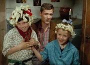Die 6 Kummerbuben Vater bringt ein Geschenk Staffel 1, Episode 5 Möchtegern Cousinen: Heinz Hiltbrunner als Fredy, Urs Hofmann als Mändel, Uli Hager als Peterli