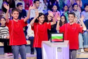 Das rote Team aus Sofia/Bulgarien freut sich auf die Aufnahme.