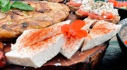 Kulinarik auf Thirasia, der kleinen Schwester von Santorini.