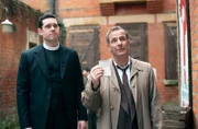 Will Davenport (Tom Brittney, l.) und Geordie Keating (Robson Green, r.).