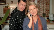 Erik lädt Nikola (Mariele Millowitsch) telefonisch zu einem romantischen Dinner ein. Tim (Oliver Reinhard) ist davon überzeugt, dass er ihr einen Antrag machen wird.