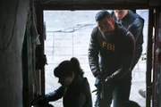 FBI SA Maggie Bell (Missy Peregrym, l.); FBI SA Omar Adom 'OA' Zidan (Zeeko Zaki, Mitte)