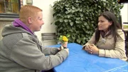 Am Ende des 'Experiments' tauschen sich Claudia und Jasmin über ihre Erfahrungen aus.