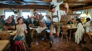 Schuhplatteln beim zünftigen bayerischen Abend am Campingplatz Tennsee