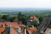 Anfang des 20. Jahrhunderts machte ein Apotheker aus Frankfurt am Main Tauben zu Fotografen, indem er den Vögeln eine kleine Kamera um die Brust hing.