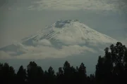 Der Cotopaxi in Ecuador gilt als der höchste aktive Vulkan der Welt.