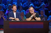 Rateteam-Kapitän Elton (r.) mit Schauspieler und Musiker Jörn Schlönvoigt (l.).