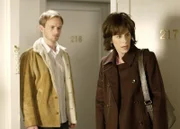 Christopher Masterson (Francis), Jane Kaczmarek (Lois).