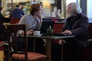 Emma Chambers (Fiona Shaw, l.); Julien Baptiste (Tchéky Karyo, r.)