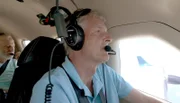 Für den Piloten Dierk Reuther ist der Flug über den Pazifik eine logostische Herausforderung.