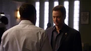 Dr. Sheldon Hawkes (Hill Harper, l.) und Detective Mac Taylor (Gary Sinise)