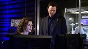 Detective Stella Bonasera (Melina Kanakaredes) und Detective Mac Taylor (Gary Sinise).