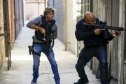 Marty Deeks (Eric Christian Olsen, l.): Sam Hanna (LL Cool J, r.)