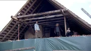Paul und Heike haben einen Drei-Seiten-Hinterhof in Templin erstanden und geben ihre gewohnte Umgebung auf, um mit Töchterchen Elena ihren Traum zu verwirklichen. Doch das Wohnhaus ist stark sanierungsbedürftig...