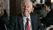 Richter Reynolds (Ned Beatty) erweist sich für Staatsanwalt Cutter zwar als Hilfe beim Prozess gegen Mason, doch es kommen Zweifel an den richterlichen Entscheidungen auf.
