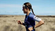 Das geht nur mit Hitzetraining: Triathletin Laura Zimmermann läuft bei extremer Feuchthitze den Ironman auf Hawaii.