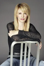 (4. Staffel) - Sie ist besitzt einen logisch, denkenden Verstand und die nötige Wärme, um sowohl ihre Fälle zu lösen, wie auch um sich in die Hinterbliebenen hinein zu versetzen: Lilly Rush (Kathryn Morris) ...