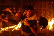 Luke (Adam Rodriguez) und seine Kollegen haben es bei ihrem neuen Fall mit einem brutalen Feuerteufel zu tun. Ein Kampf um Leben und Tod beginnt ...
