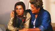 Von Jule (Anke Rähm, li.) erfährt Uschi (Barbara Freier), wie brutal und skrupellos Mona mittlerweile ihre Geschäfte in Reutlitz führt.