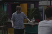 LONDON - Simon uses an unresponsive yoyo to impress us with his amazing yoyo routine.