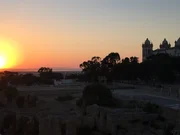 Sonnenuntergang mit Blick auf den Byrsa-Hügel. Byrsa kommt aus dem Griechischen und heißt Tierhaut und bezieht sich auf die Gründungslegende Karthagos.