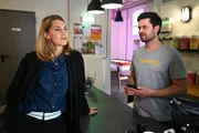 Stella (Bettine Langehein) und Paco (Milos Vukovic)