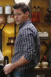 Kurz vor der Hochzeit steht Matthew (Justin Bruening) vor neuen Herausforderungen ...