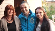 Karin, Trödelexperte Mauro Corradino und Karins Tochter Julia hoffen auf einen guten Verkauf.