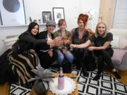 V.l.: Susann, Tania, Judith, Greta und Kandidatin Saskia.