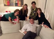 V.l.: Evelyn, Petra, Elena, Elizabeta und vorne liegend: Gastgeber Raffaele.