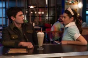 Wyatt Long (Dylan McTee, l.); Rosa Ortecho (Amber Midthunder, r.)