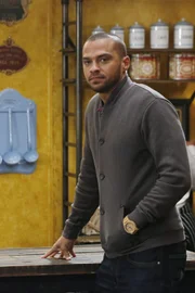 Aufgrund eines schrecklichen Unfalls wird Jackson (Jesse Williams) zur Zusammenarbeit mit Matthew gezwungen ...