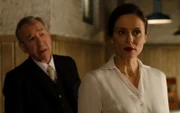 Don Emilio (José Sacristán, l.); Doña Blanca (Aitana Sánchez-Gijón, r.)