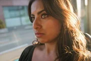 rec. Junge unterstützen ihre Eltern - Selbstverständlichkeit oder Überforderung? Sofika Yogasara im Tram
