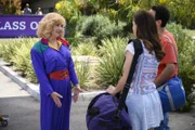 (v.l.n.r.) Beverly Goldberg (Wendi McLendon-Covey); Erica Goldberg (Hayley Orrantia); Barry Goldberg (Troy Gentile)