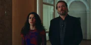 Louna (Anna Bardavelidze, l.) und Colin (Julian Looman, r.) stehen auf der selben Seite der Wahrheit.