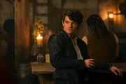 Edward Bluemel als Guildford Dudley