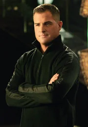 Die Ermittlungen in einem sexuell motivierten Mordfall führen Nick Stokes (George Eads) zu einer höchst bizarren Messe, bei der von Damen getragene Unterhosen an ein interessiertes Männerpublikum verkauft werden.
