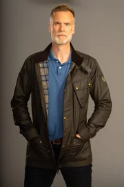 John Halloran (Darren Boyd)