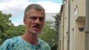 Dieter blickt positiv in die Zukunft: Er hat nun ein Praktikum bei einer Garten- und Landschaftsbaufirma begonnen, von dem er sich später ein eventuelles Jobangebot erhofft.
