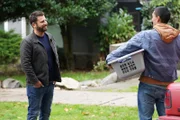 Gary Mendez (James Roday Rodriguez, l.); Benny Hernandez (Andres Collantes, r.)