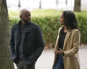 Rome Howard (Romany Malco, l.); Cassandra Thomas (Azie Tesfai, r.)