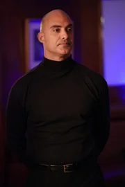 Neil Farzad (Eyas Younis)
