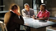 Capt. Brass (Paul Guilfoyle) und Ray Langston (Laurence Fishburne) vernehmen den Schulhausmeister Laurent (Michael Kenneth Williams), der selbst Opfer des rassistischen Schülers Sean Becker wurde. Ist er für den Tod des Jungen verantwortlich?