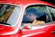 Alec Mercer (Jesse L. Martin)