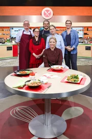 Von links: Rolf H?eßler, Angela Schuett, Lukas Ritzka-Cole, Moderatorin Cornelia Poletto, Jurorin Zora Klipp und Stefanie Neßlinger