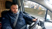 Der stellvertretende Marktleiter Apo (Foto) ist mal wieder überall gleichzeitig im Einsatz. Lieferservice, SB-Kasse, Kundenservice – bleibt da überhaupt noch Zeit zum Durchatmen?