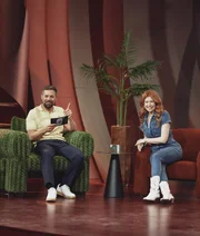 Klaas Heufer-Umlauf (l.); Palina Rojinski (r.)