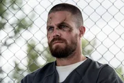Oliver Queen (Stephen Amell)